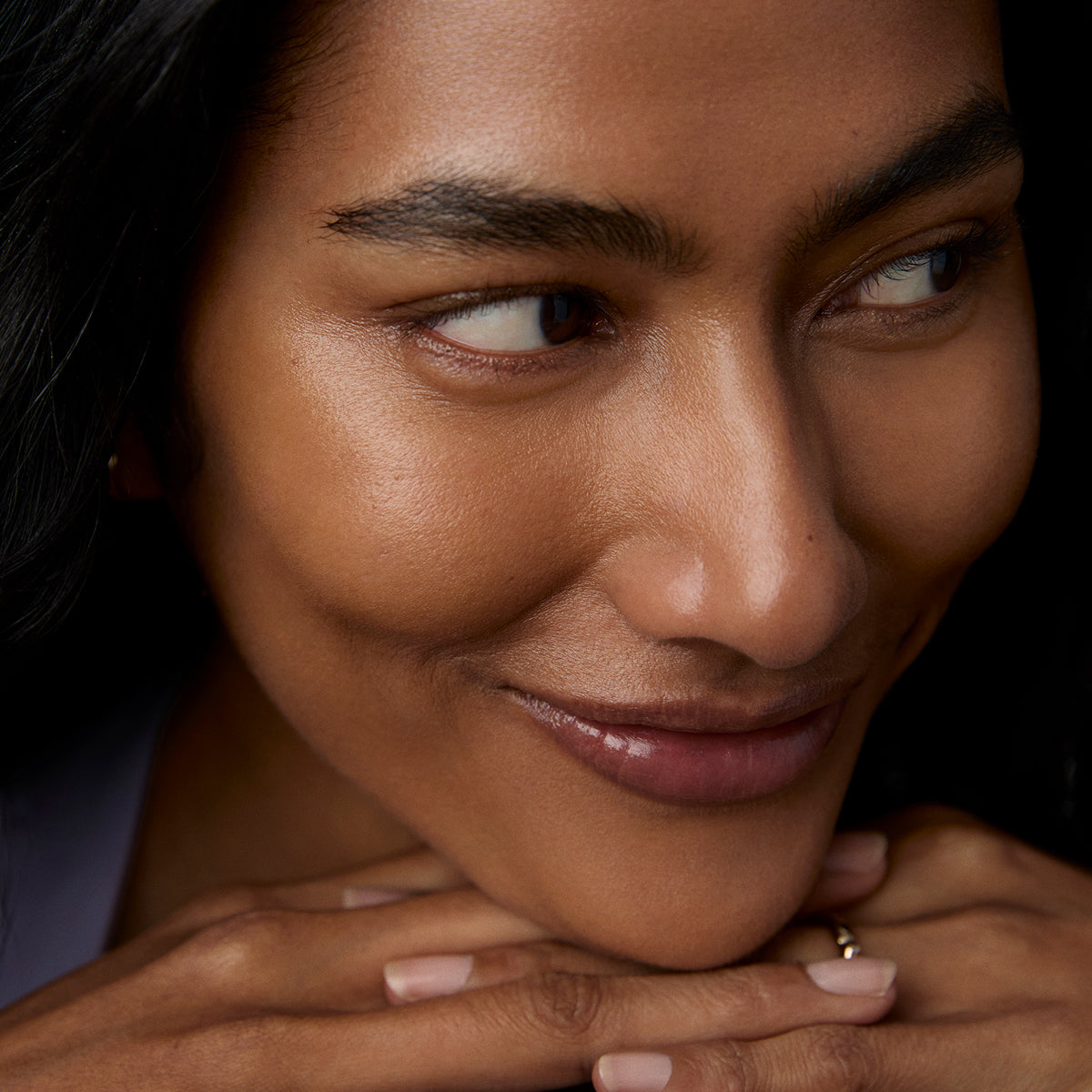 DewySkinCream-Aug26-Ppage-ModelSkinFinish.jpg