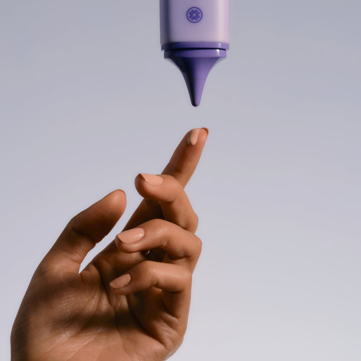 SilkSunscreen-Aug26-Ppage-Hand.jpg