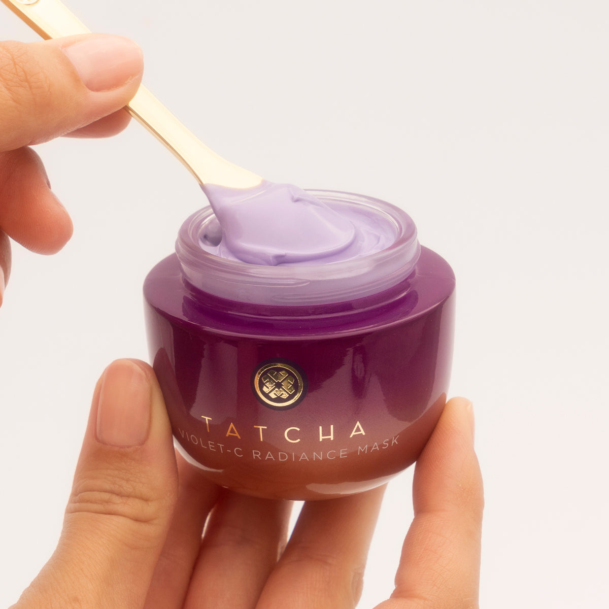 VioletCRadianceMask-pdp-FullSize-Lifestyle-hand-1200x1200-1.jpg